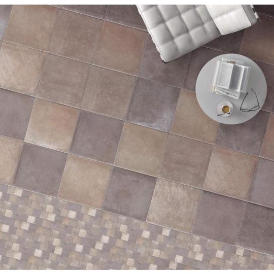 cir new orleans royal street hneda zmiesana opotrebovana vintage country mediteranska rustikalna provensalska provance obyvacka kuchyna jedalen kupelna maly podlahovy obklad dlazba chata obkladacky stena  obklad talianska.jpg